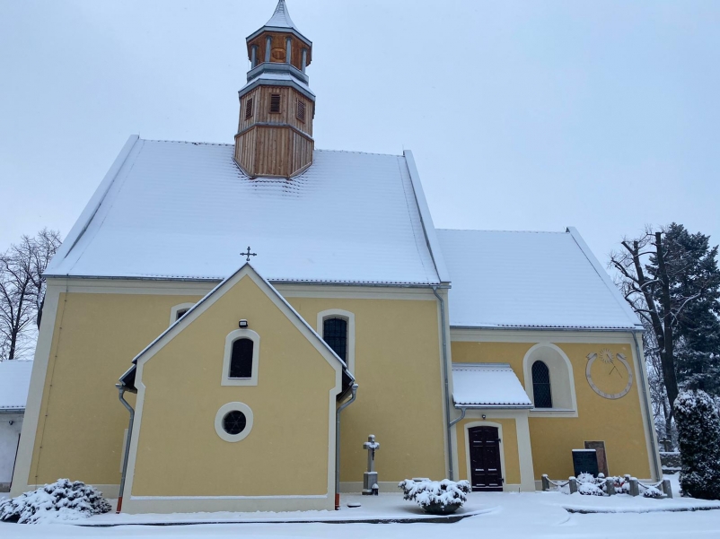 Nasz kościół w zimowej szacie_3